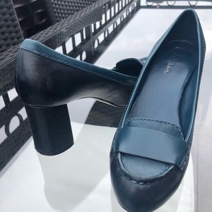 Cole Haan Navy Chunky heals
